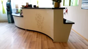 Mobilier sur mesure pour réception