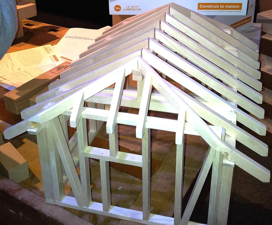 Maquette Le petit charpentier